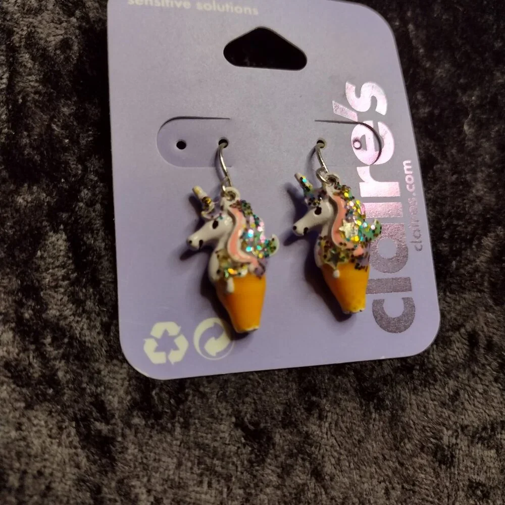Claire's Unicorn Necklace Choker Ring Bracelet Earrings Friend Keychains & Charm